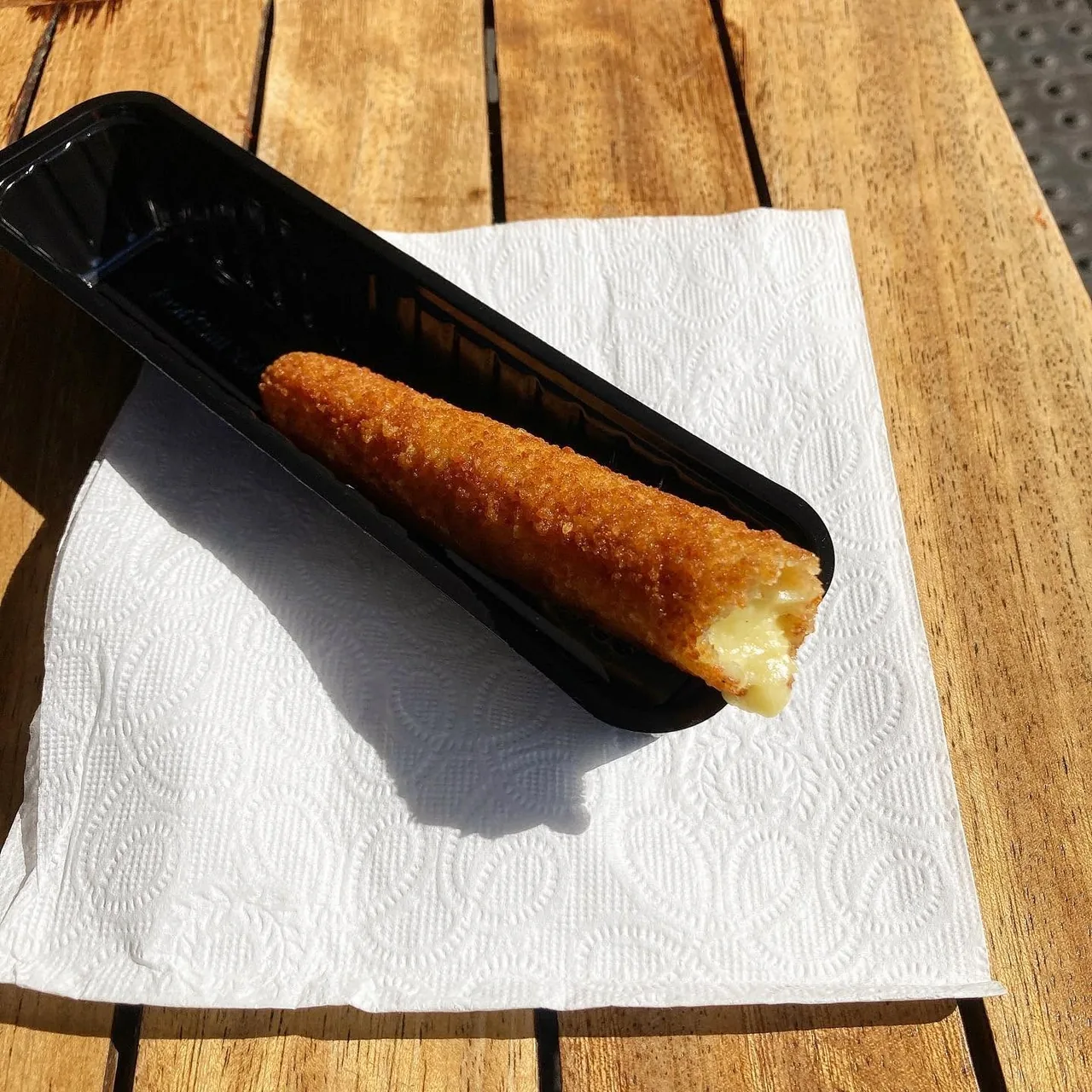 Een snack op tafel – Cafetaria 't Eefje