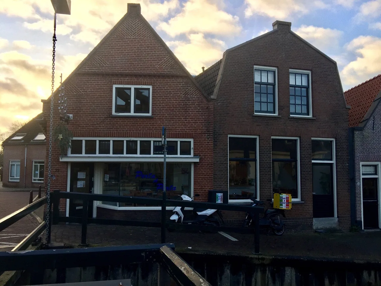 De gevel aan de Voordijk โ Porta a Porta